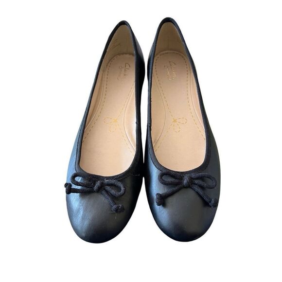 Clarks Black Flats with Bow Detail - Picture 1 of 6